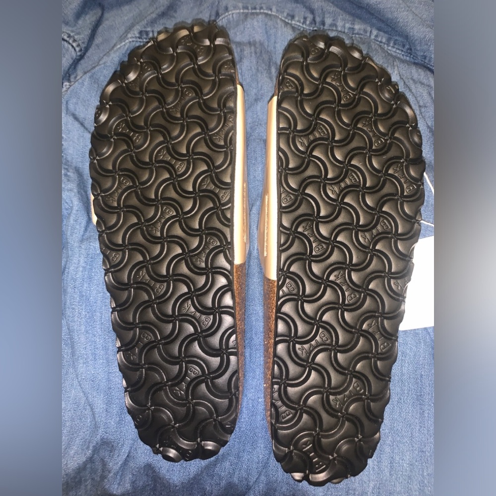 CATALINA CUSHION BUCKLE SANDALS - Picture 3 of 3